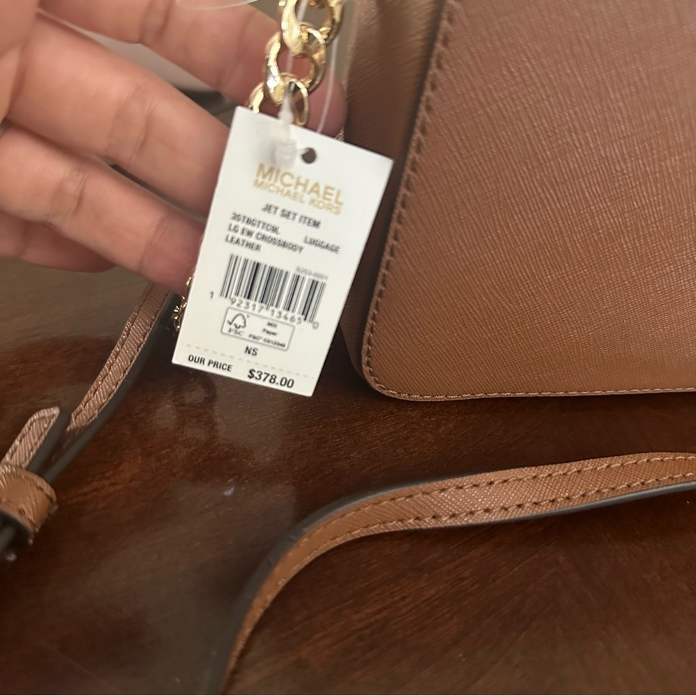Michael Kors Jet Set Large East West Saffiano Leather Crossbody bag - Picture 14 of 15